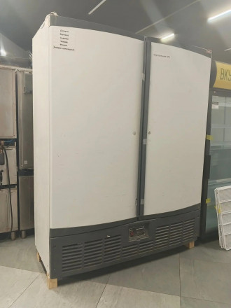 Шкаф морозильный Ариада R1400 L